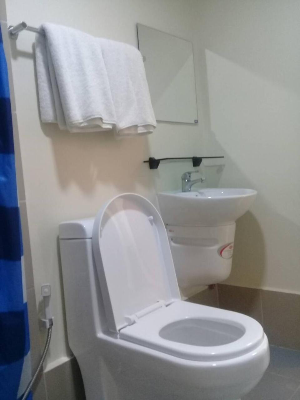 Soltana Nature Residences Condominium マクタン エクステリア 写真